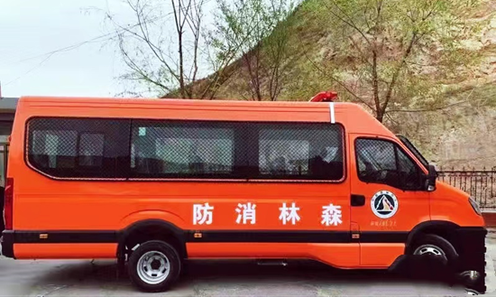 8輛依維柯歐勝運(yùn)兵車交付甘肅，為森林防護(hù)再添助力(圖2)